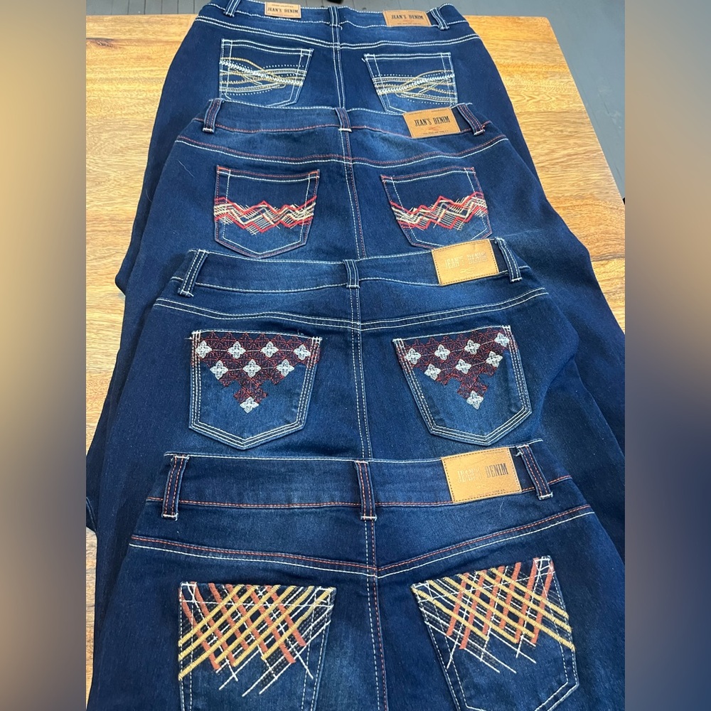 Lot of 4 Navy Blue Embroidered Women’s  Jeans size 8. Yes! You get 4 pairs